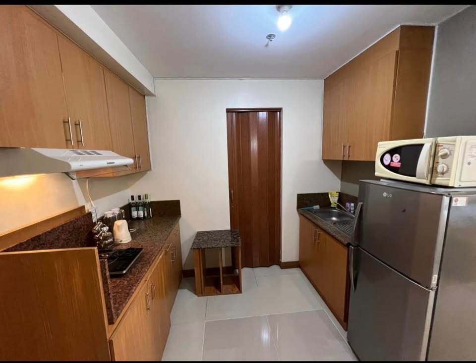 2-комнатная полностью меблированная квартира в The Trion Towers, BGC, город Тагиг