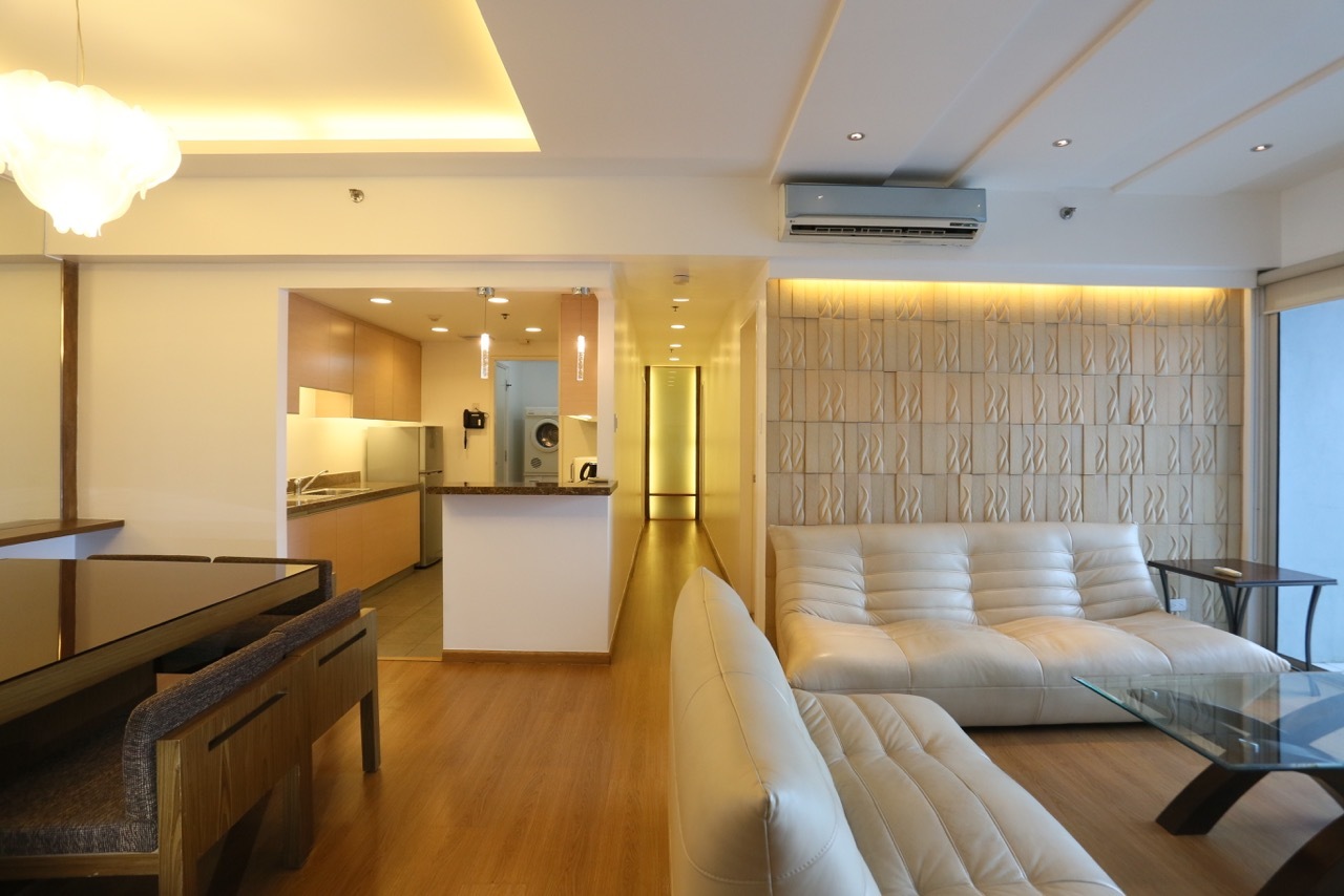 The St. Francis Shangri-La Place-тегі 2 бөлмелі толық жабдықталған пәтер
