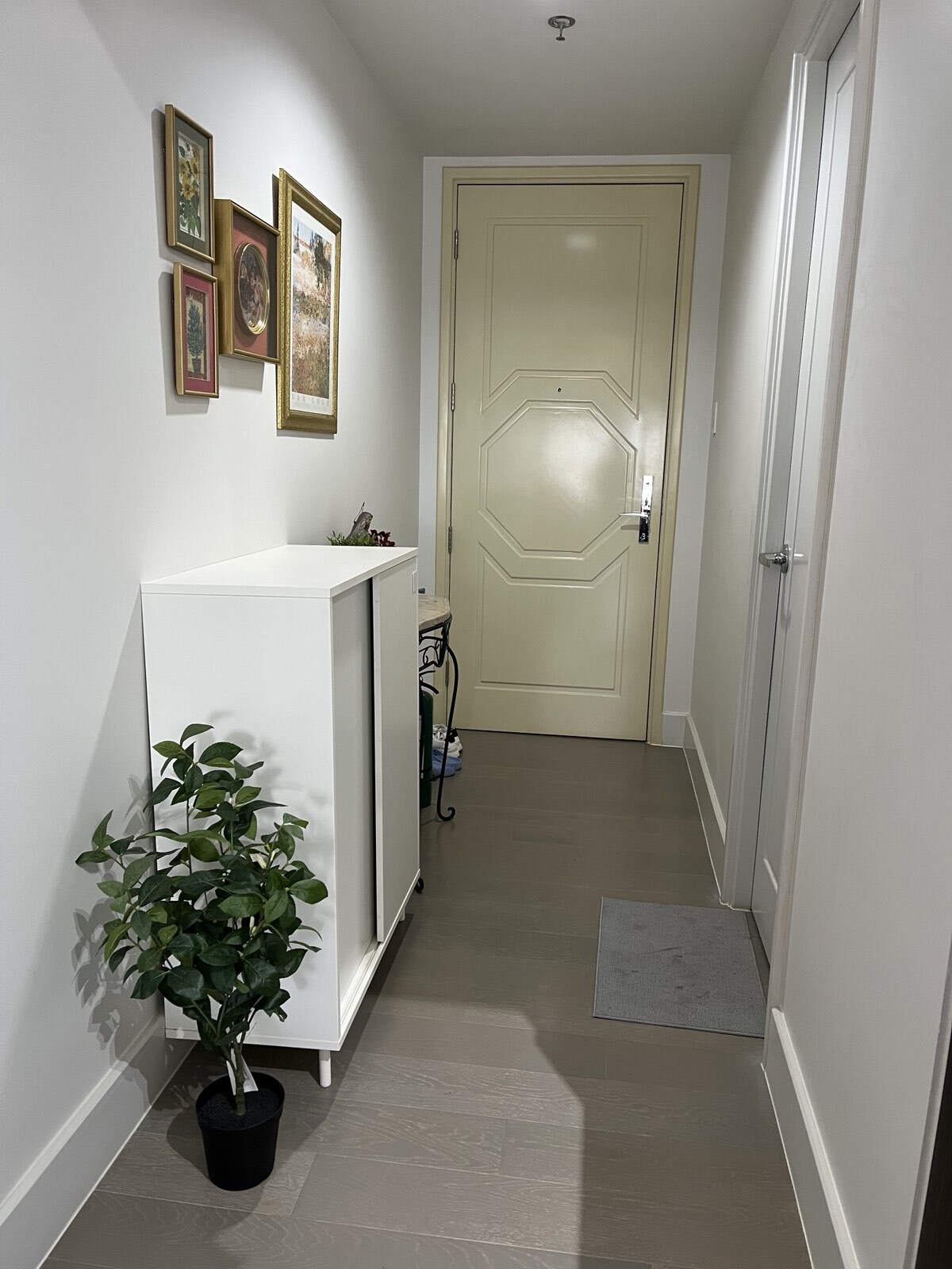 Студия в жилом комплексе The Proscenium Residences, Роквелл, Макати