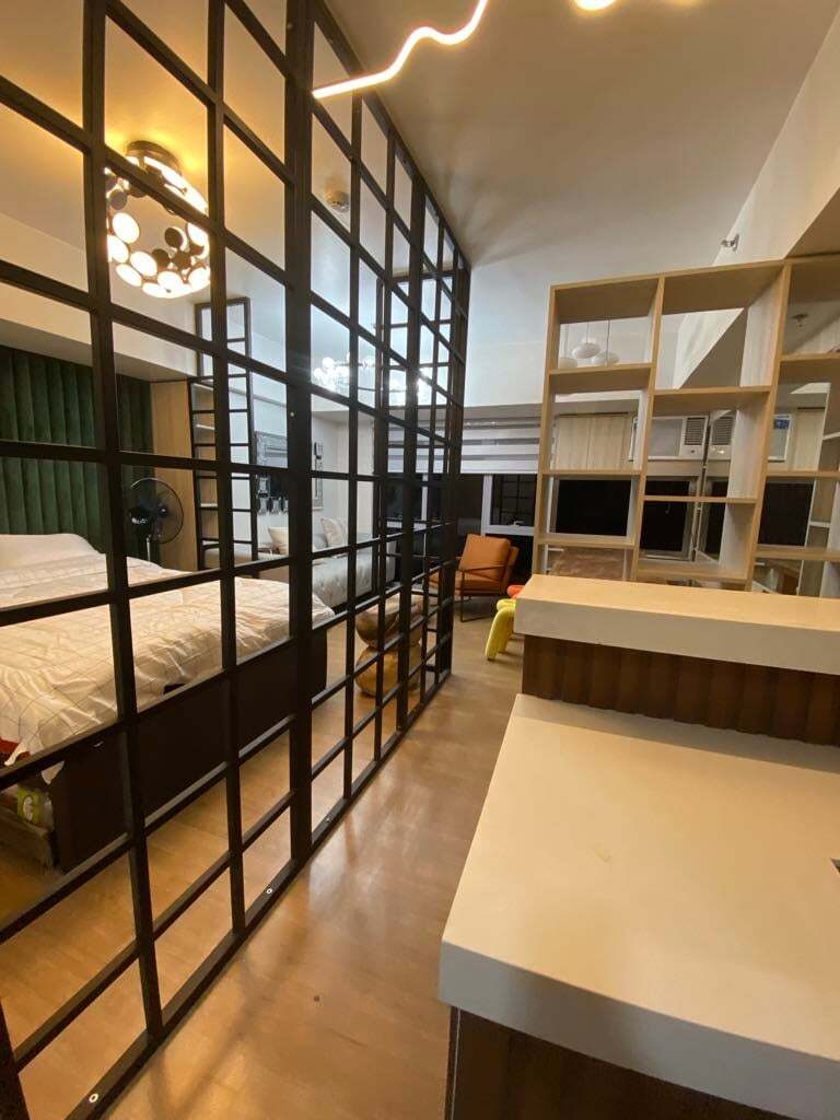 Park Triangle Residences 1-Bedroom Furnished Condo in BGC