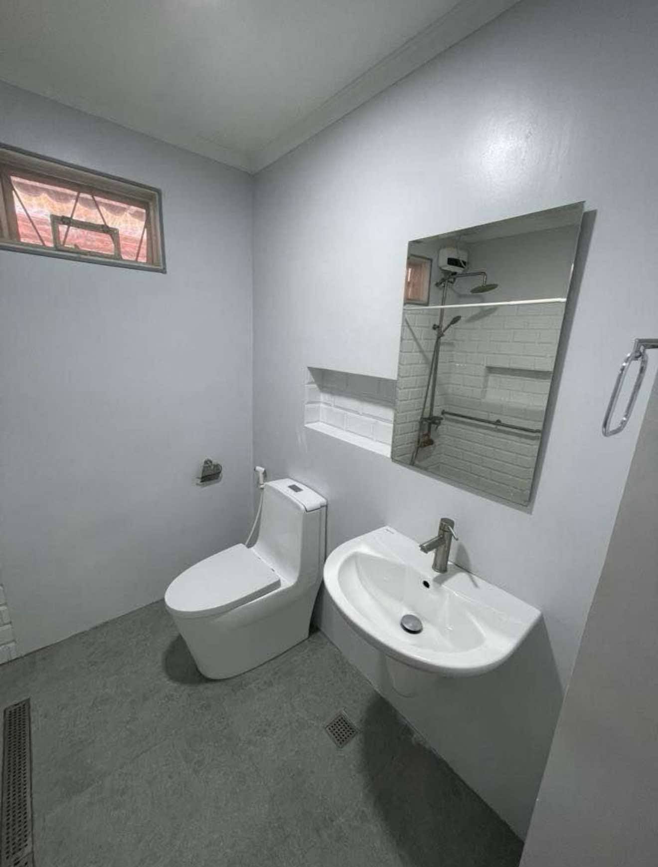 Ayala Alabang Village Bungalow - 3 Bedroom Rental