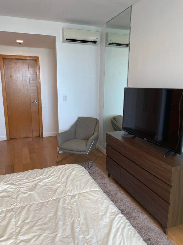 Жабдықталған 1 бөлмелі Park Terraces Tower 1 пәтері, балконмен және автотұрақпен