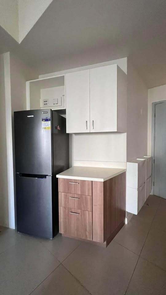 Повністю мебльована 1-кімнатна квартира, 43 кв.м, 7 поверх, кутова