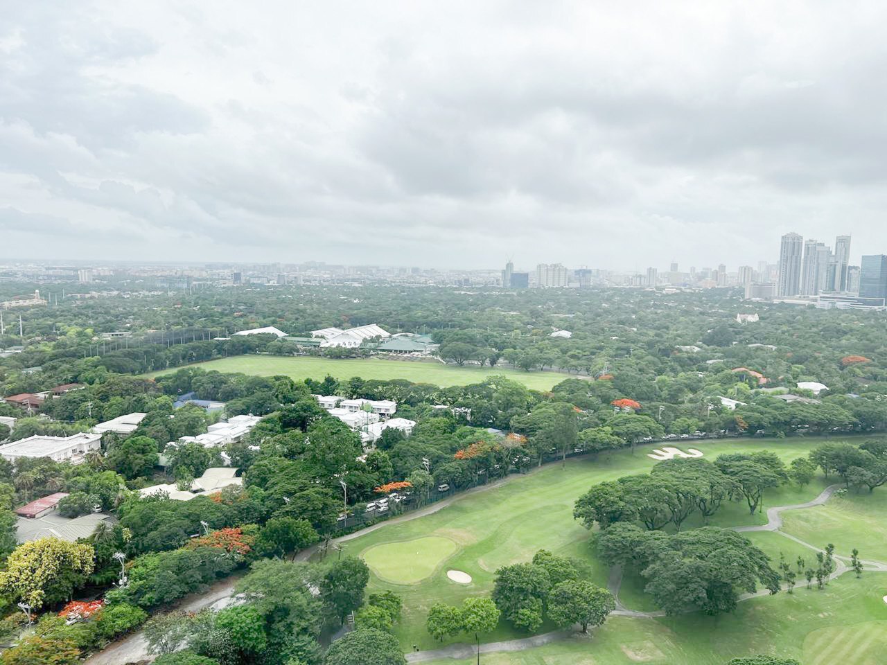 FAIRWAYS TOWER BGC Тагиг 1 бөлмелі пәтер