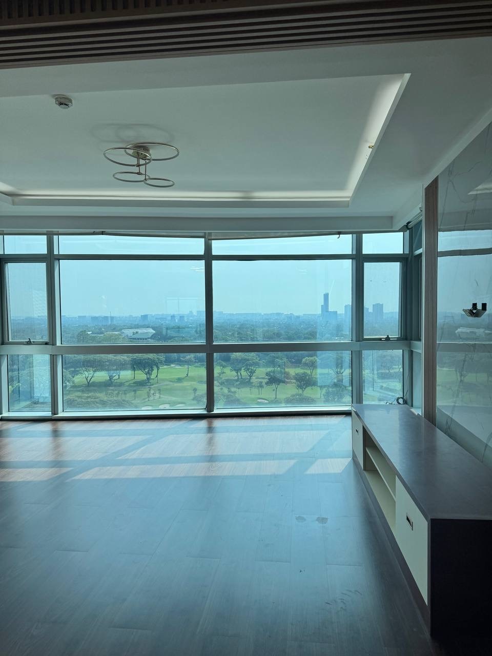 Pacific Plaza Towers Солтүстік Мұнарасы - Кең 3 бөлмедік люкс пәтер