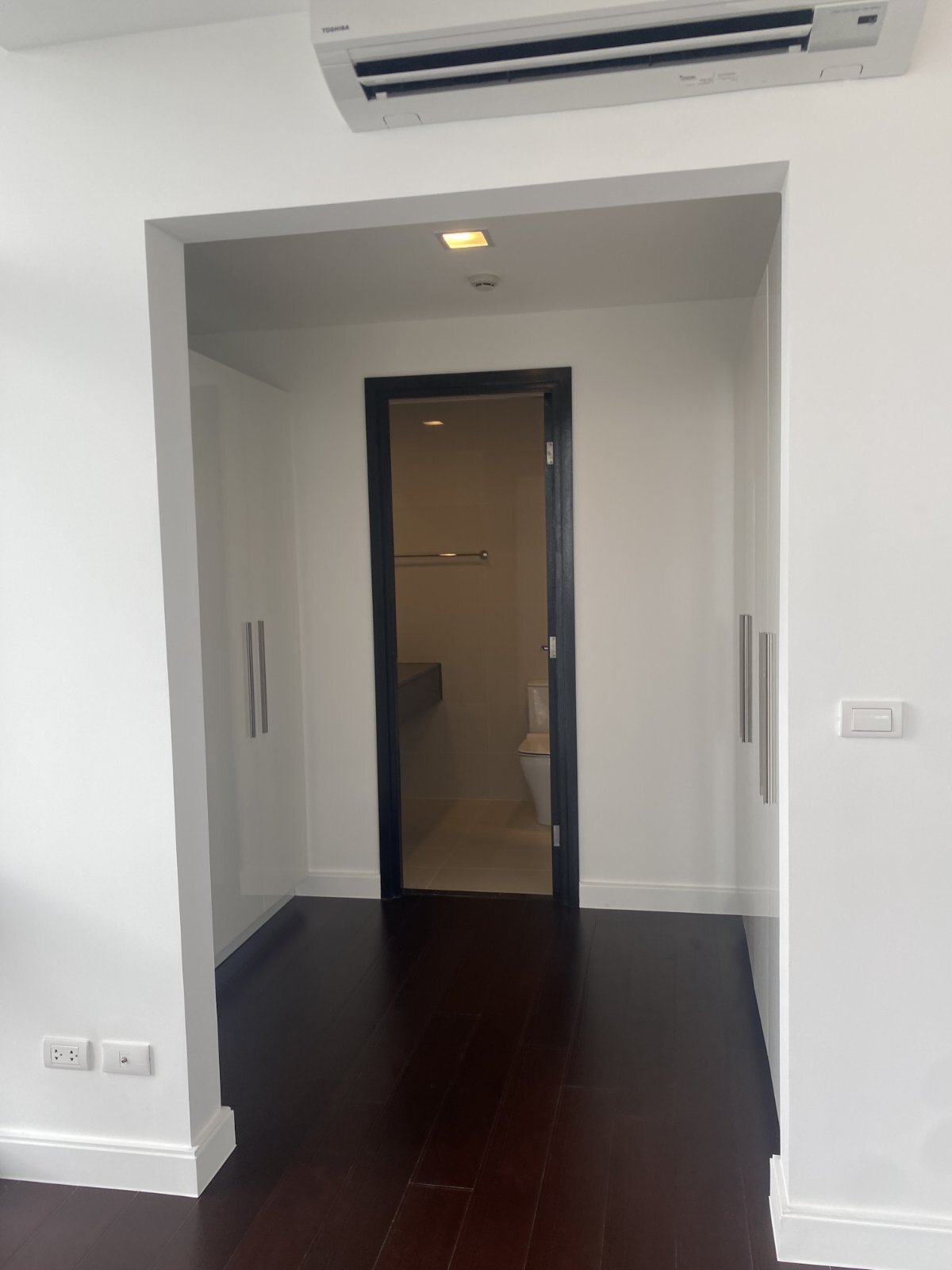 West Gallery Place, BGC, Тагиг Ситидегі люкс 2 жұмалақты пәтер