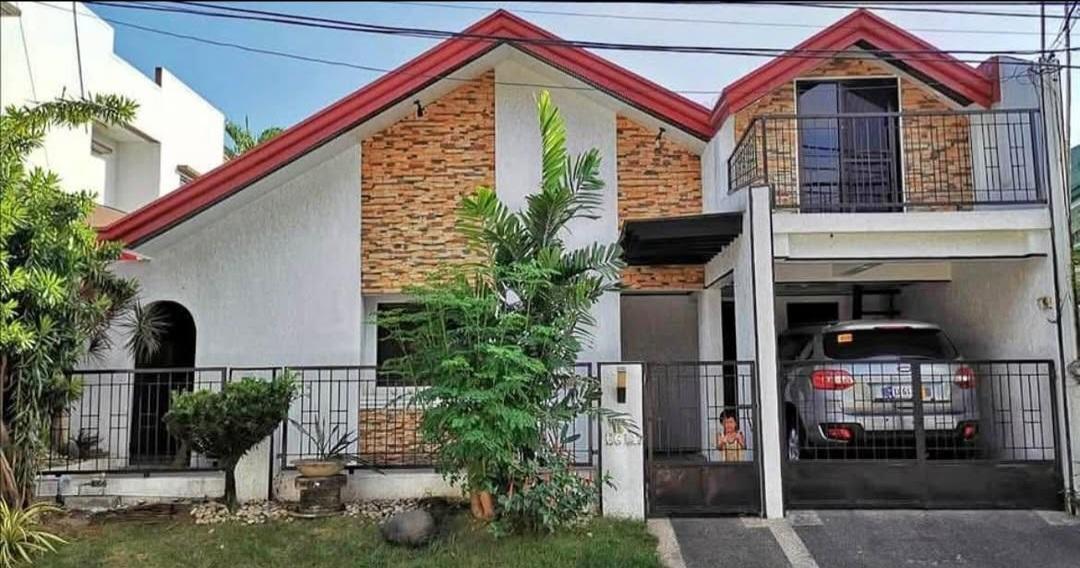 B.F. Homes, Паранаке қаласындағы мансардасы бар 3 бөлмелі бунгало
