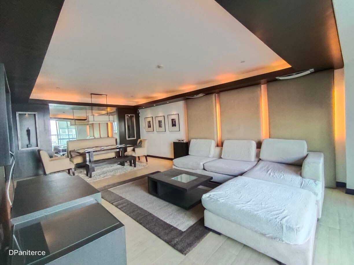 Regent Parkway-тағы джакузілі 2 бөлмелі пентхаус, 33-ші қабат