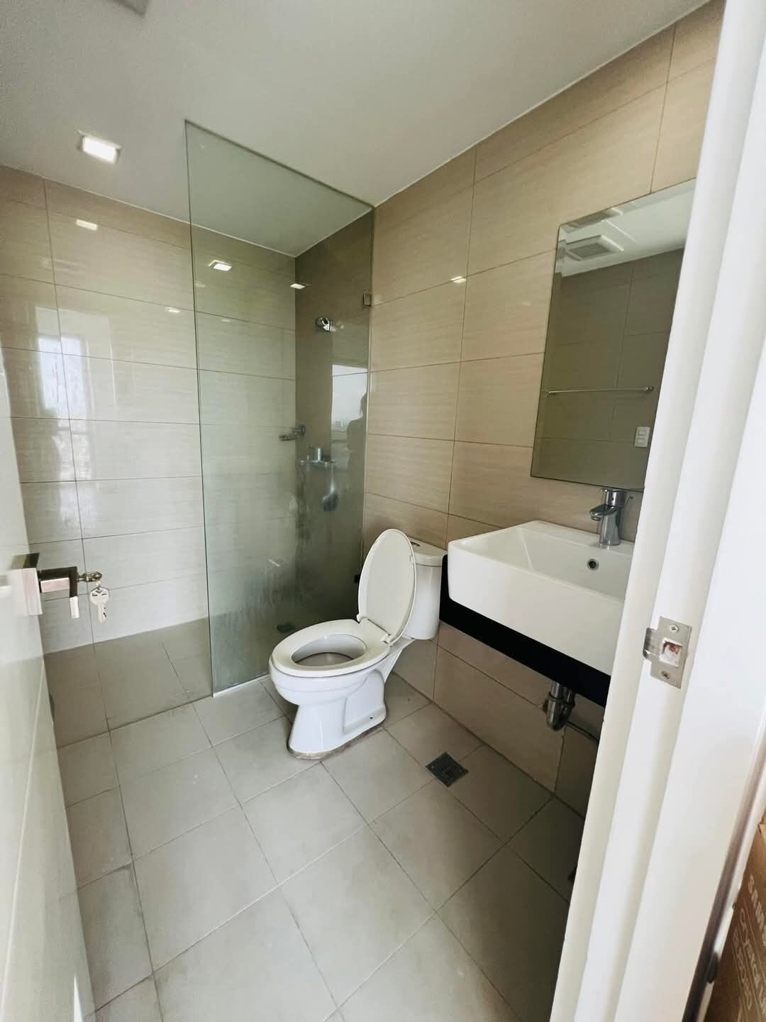 Viceroy Tower 3 - Толық жабдықталған 2 бөлмелі пәтер