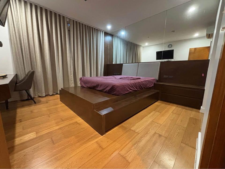 1 бөлмелі толық жабдықталған пәтер, автотұрақпен