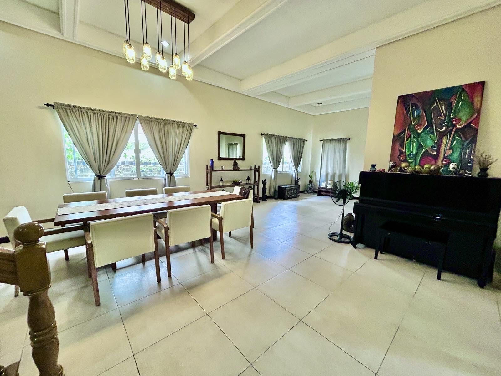 Valle Verde 2 House for Rent in Pasig City - Spacious 2-Storey Split-level House