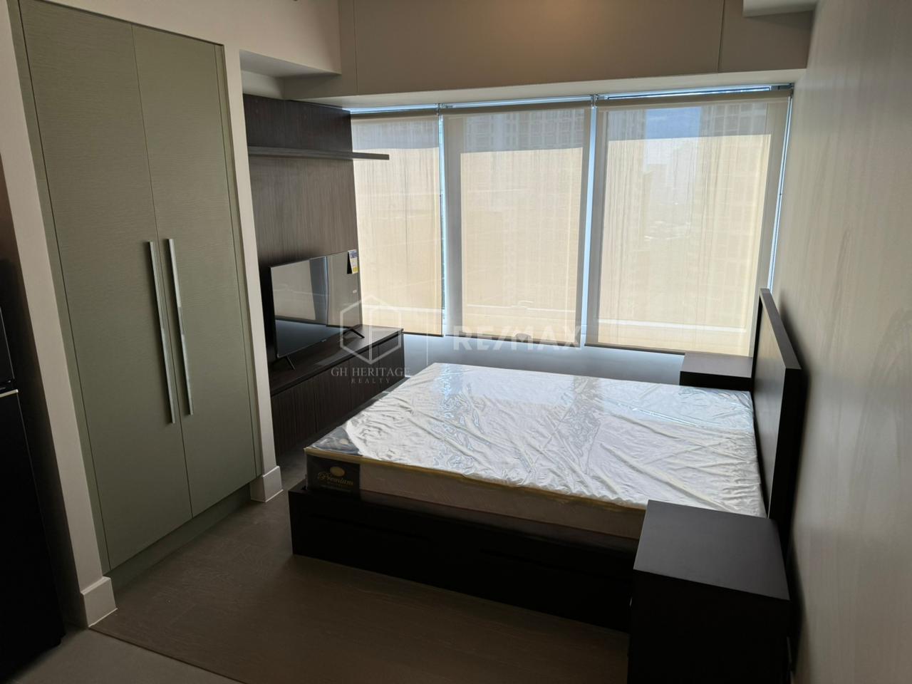 The Proscenium Residences тұрғын үй кешеніндегі студия