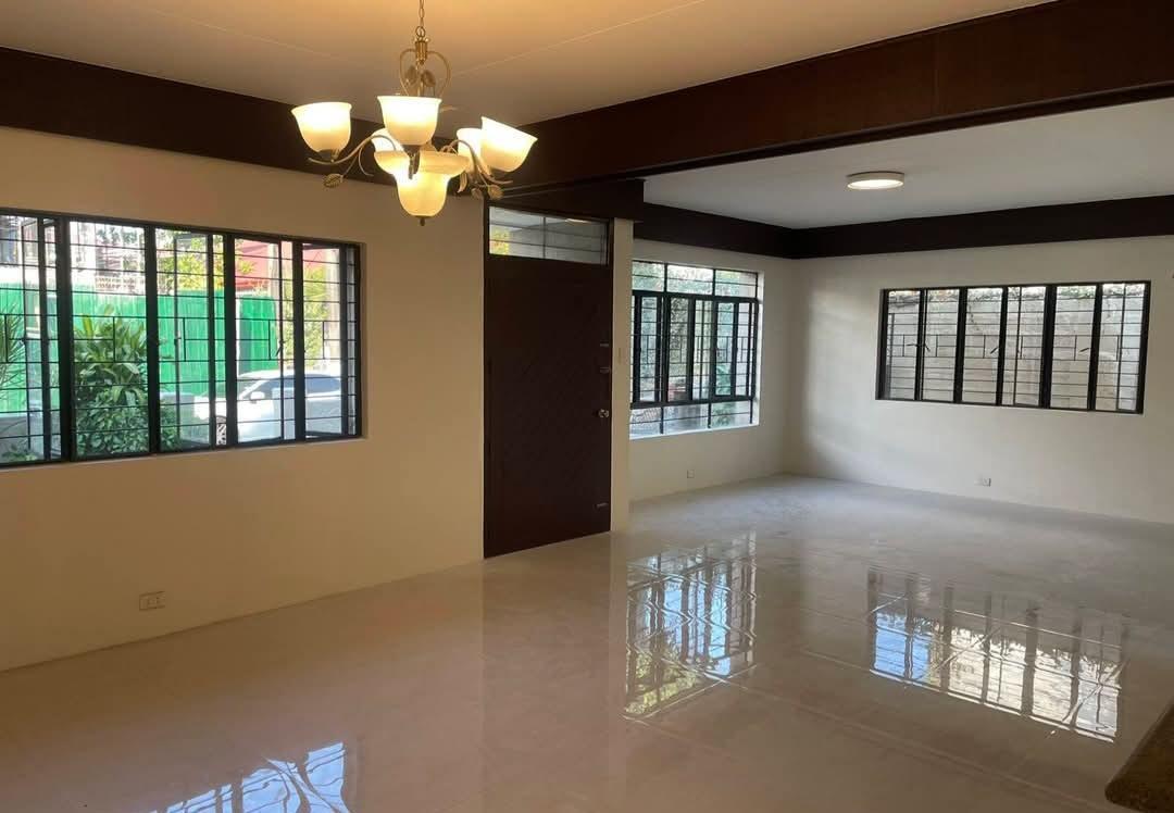 B.F. Homes, Паранаке қаласындағы жаңа жөнделген 3 жұмақты бунгало