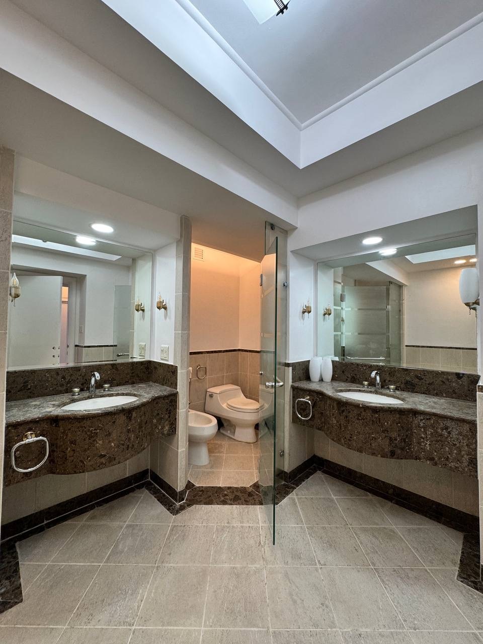 Pacific Plaza Towers Солтүстік Мұнарасы - Кең 3 бөлмедік люкс пәтер
