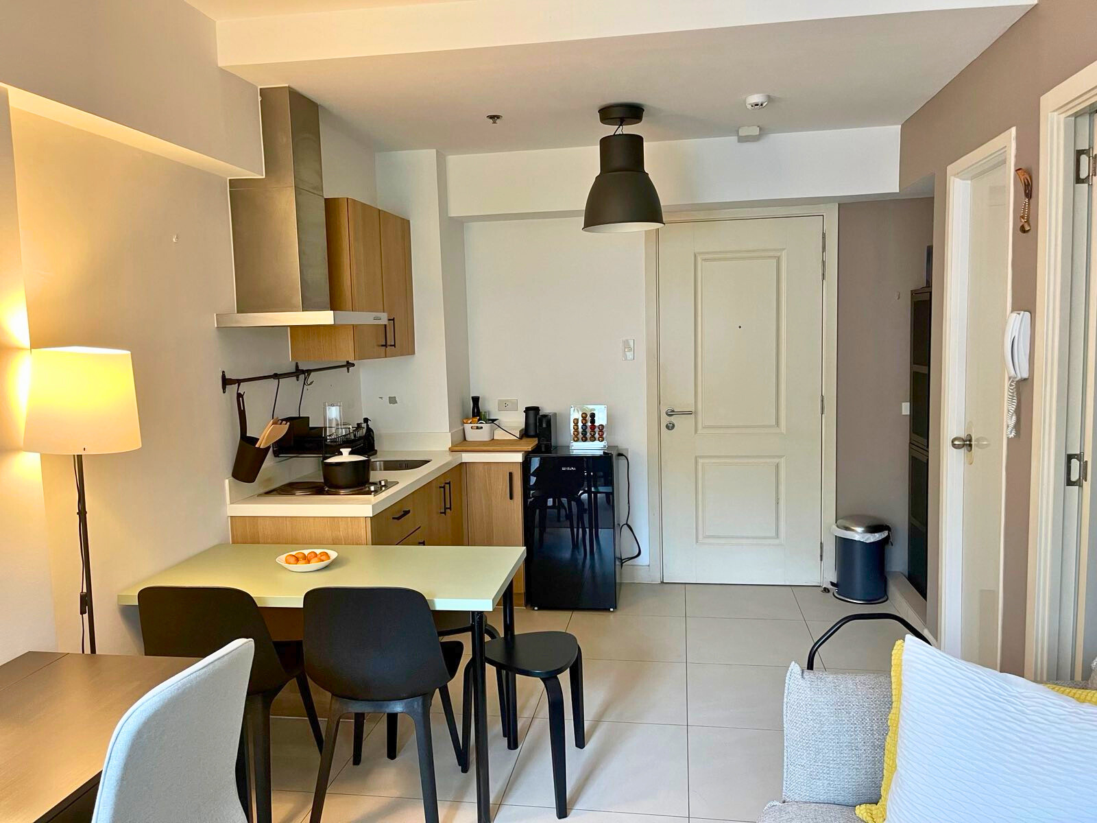 The Residences at Commonwealth, Кесон-Ситидегі 1 бөлмелі кондоминиум