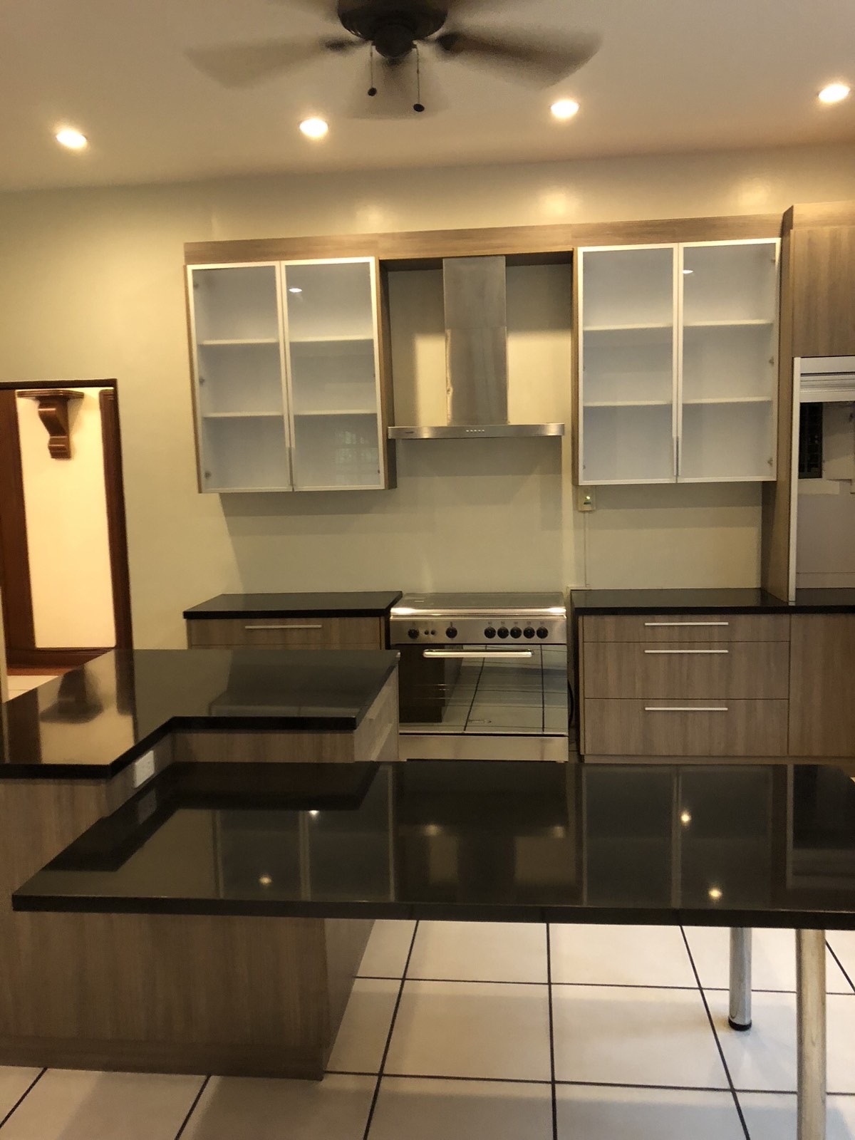 Spacious 3-Bedroom House in Ayala Alabang with Pool