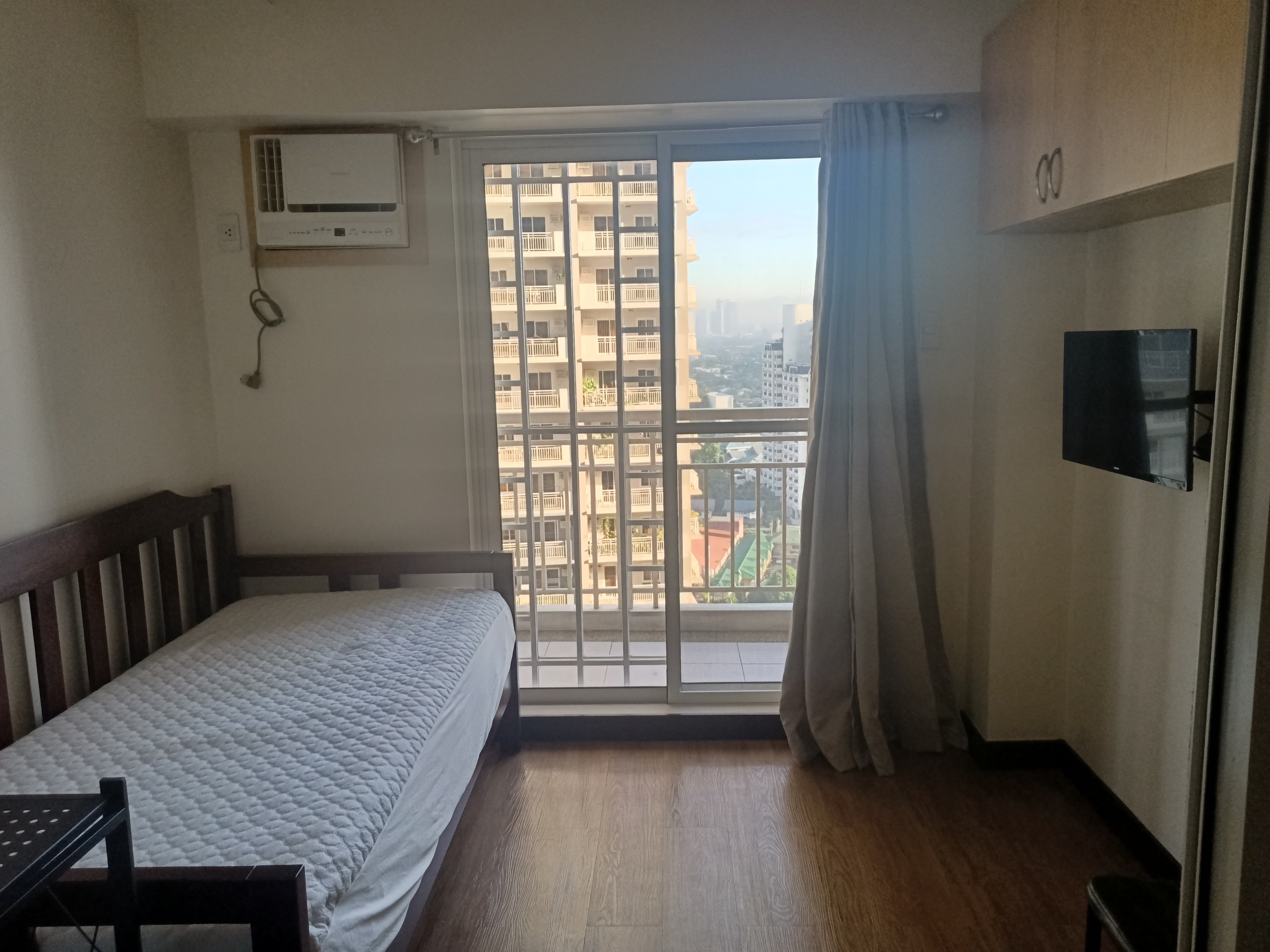 1 Bedroom Apartment near Unimart Capitol Commons