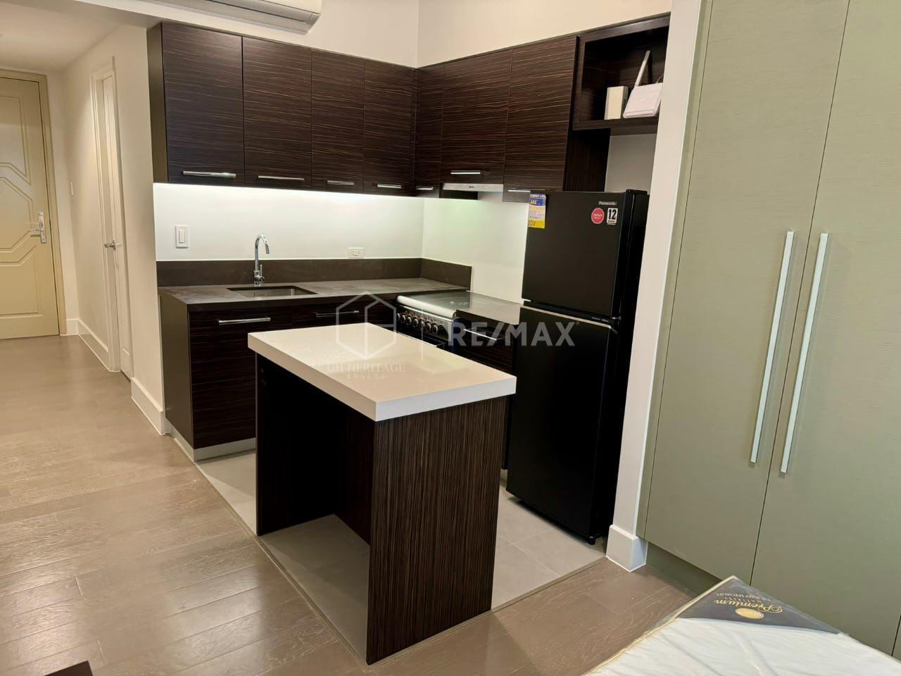 The Proscenium Residences тұрғын үй кешеніндегі студия