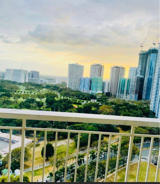 BGC, Тагиг қаласындағы Two Serendra кондо - Жабдықталған 2 бөлмелі