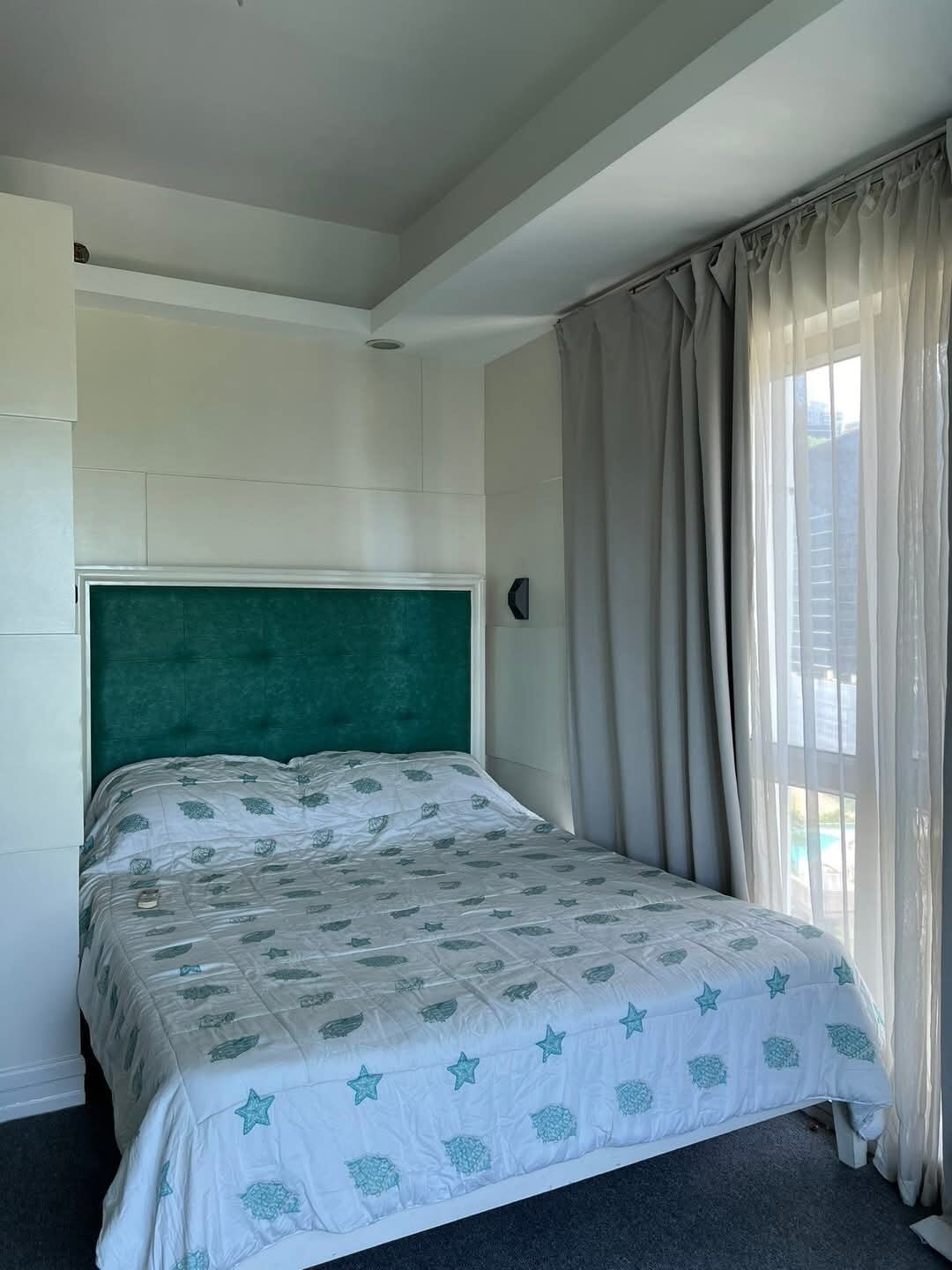Forbeswood Parklane-дағы жиһазбен жабдықталған 2 бөлмелі пәтер