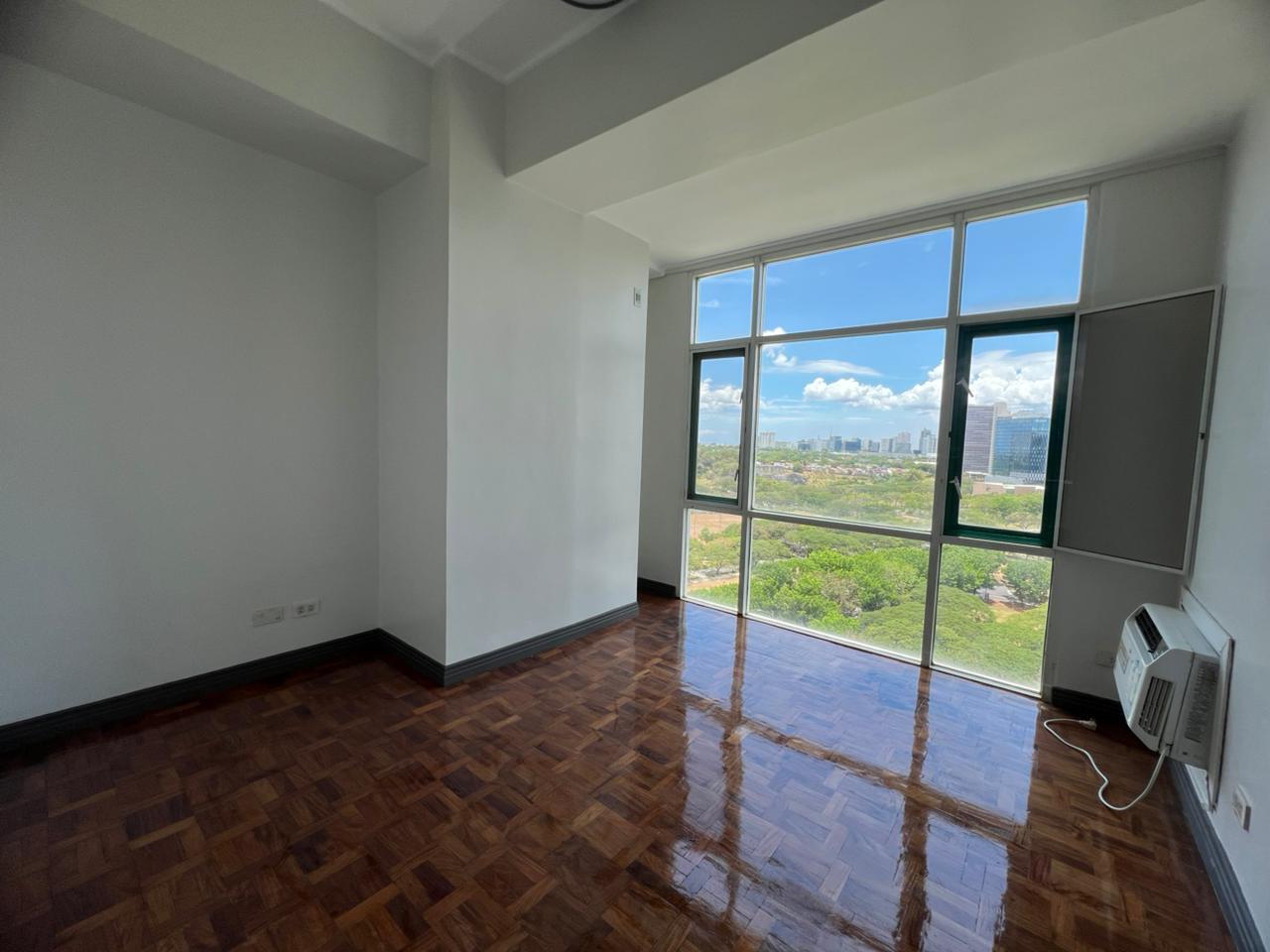 Aspen Tower кондоминиумы - Parkway, Мунтинлупа қаласындағы кең 3 бөлмелі пәтер
