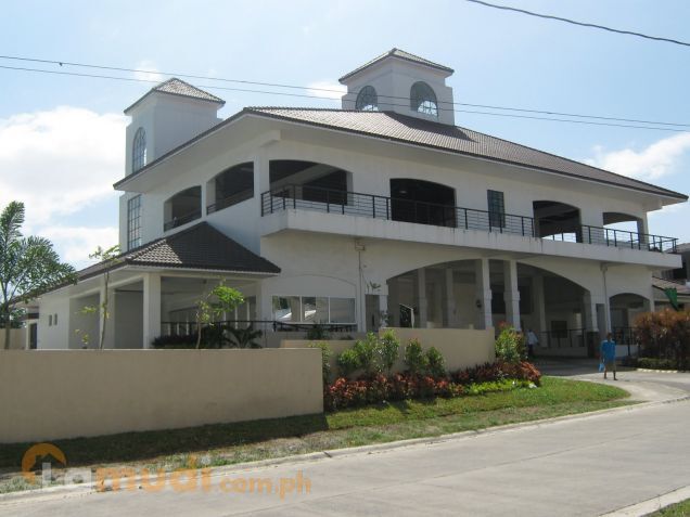 Ridgecrest ауылындағы 5 бөлмелі үй, Молино, Бакоор Кавите