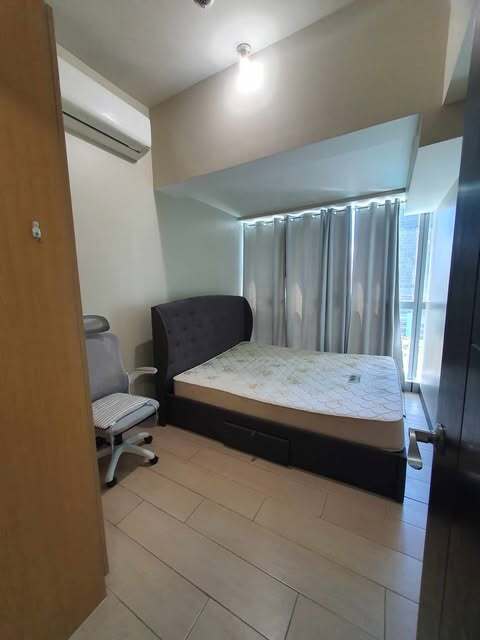 3-Bedroom Fully Furnished Unit at Uptown Parksuites, Taguig