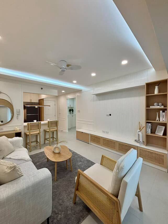 Two Serendra, Almond Tower-дағы толық жабдықталған 1 бөлмелі пәтер