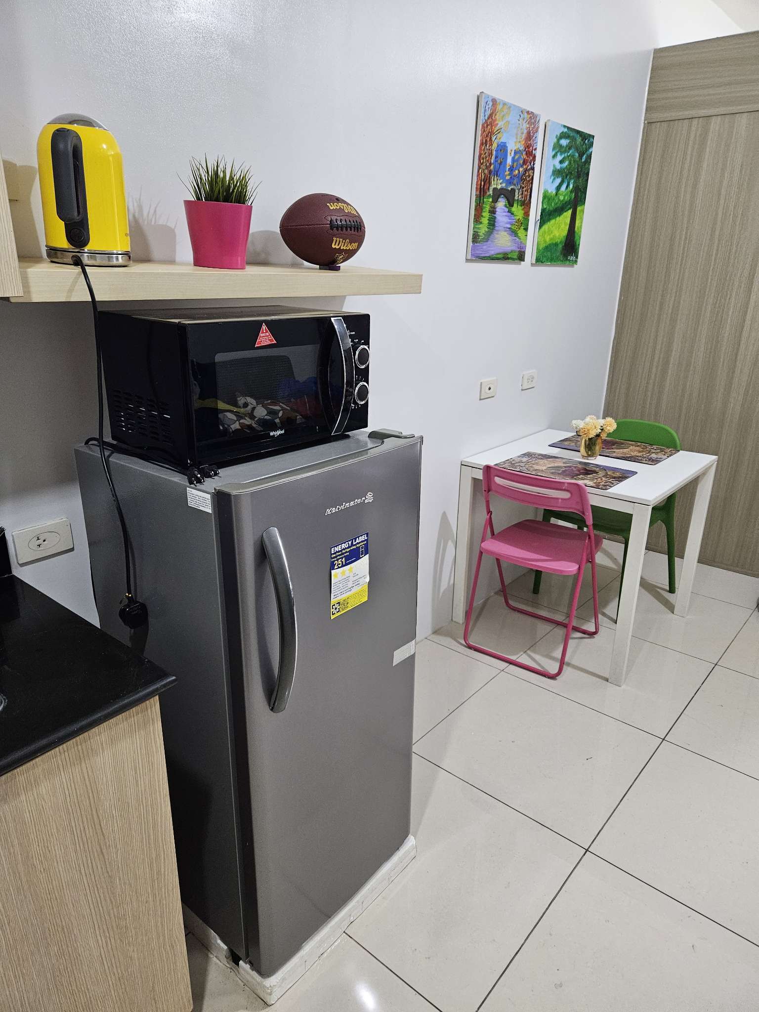 De La Salle Университетінің жанындағы толық жабдықталған 1 бөлмелі пәтер