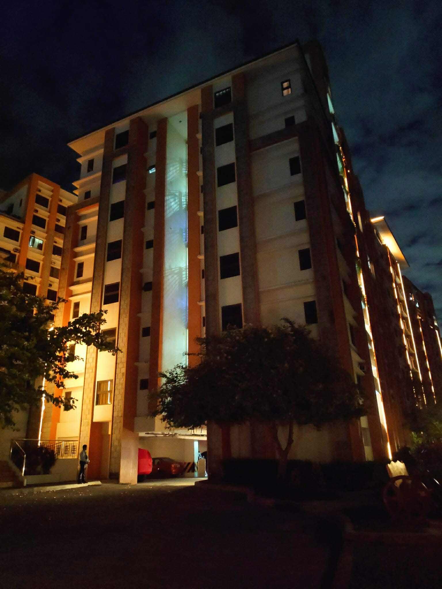 Paseo Verde, Real St. C-5 Extension, Лас-Пиньяс қаласындағы студия