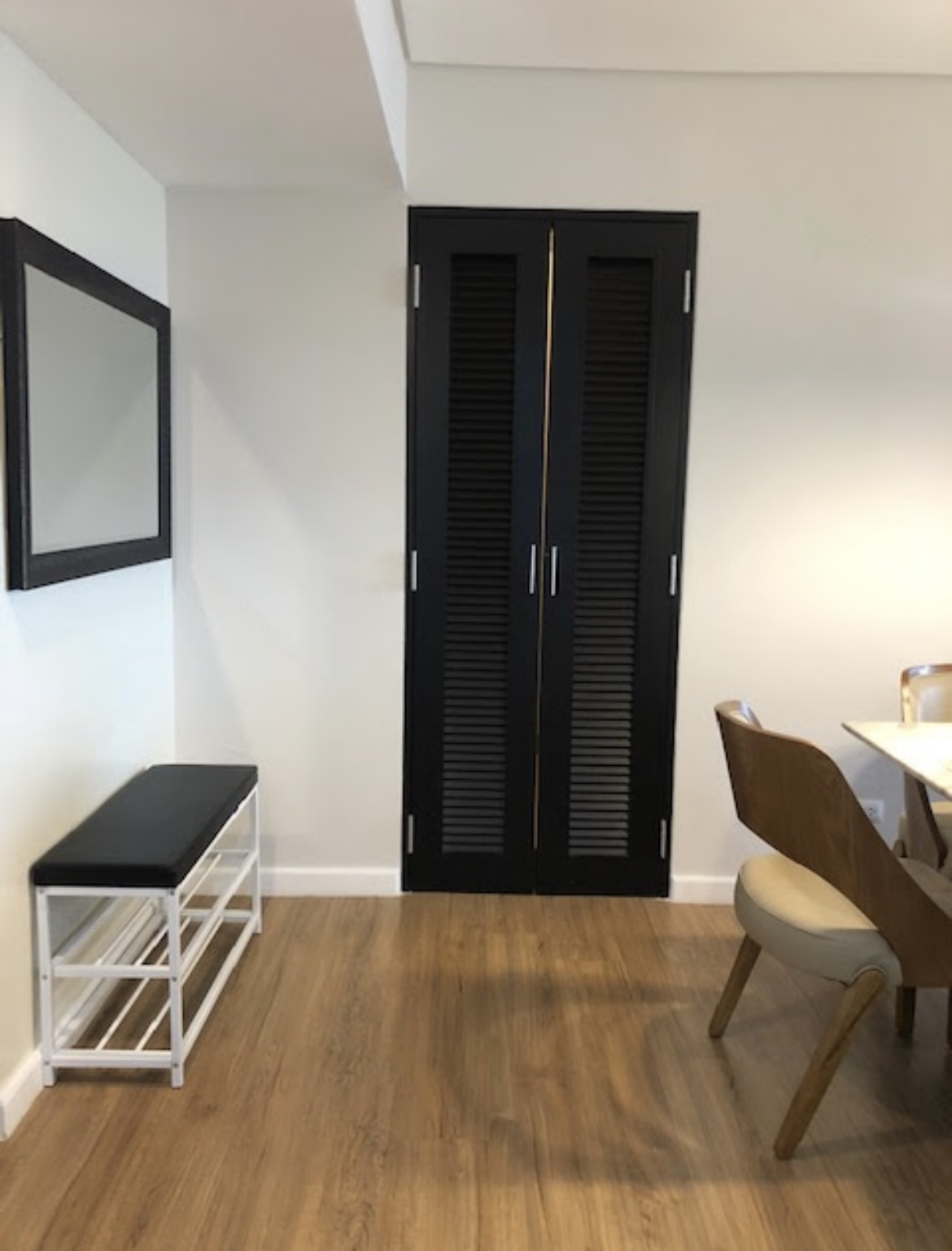 Two Serendra Sequoia - 2 жұмалы толық жабдықталған пәтер