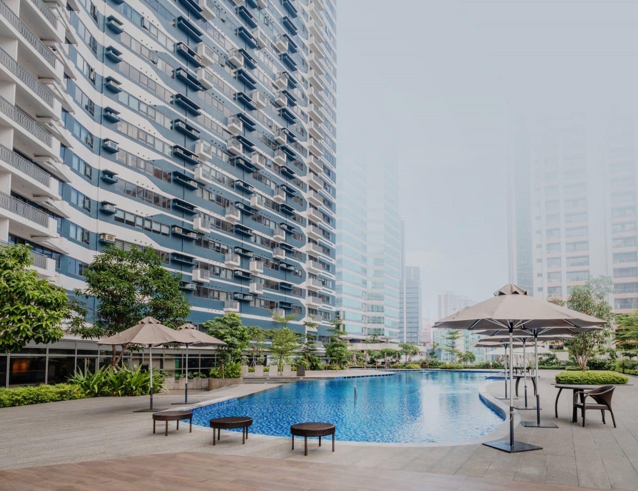 Studio Unit at The Rise Makati - Fully Furnished 59th Floor