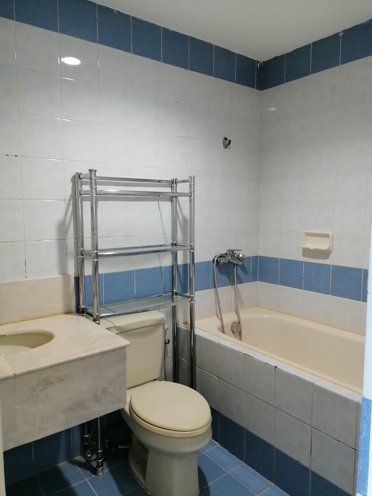 2-Bedroom Apartment in AIC Grande Tower, Ortigas Center, Pasig City