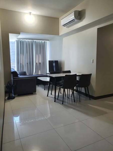 3-Bedroom Fully Furnished Unit at Uptown Parksuites, Taguig