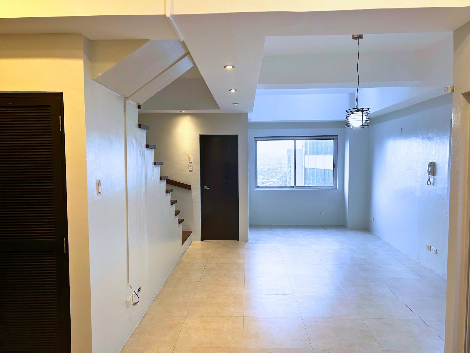 Newly Renovated Fully Furnished Unit in Annapolis Wilshire Plaza
