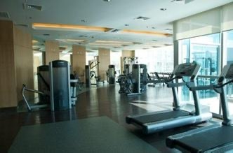 The St. Francis Shangri-La Place-тегі 2 бөлмелі толық жабдықталған пәтер