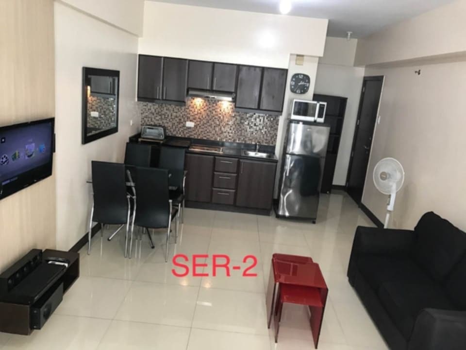 Fully Furnished Studio Unit in Stamford Executive Residences