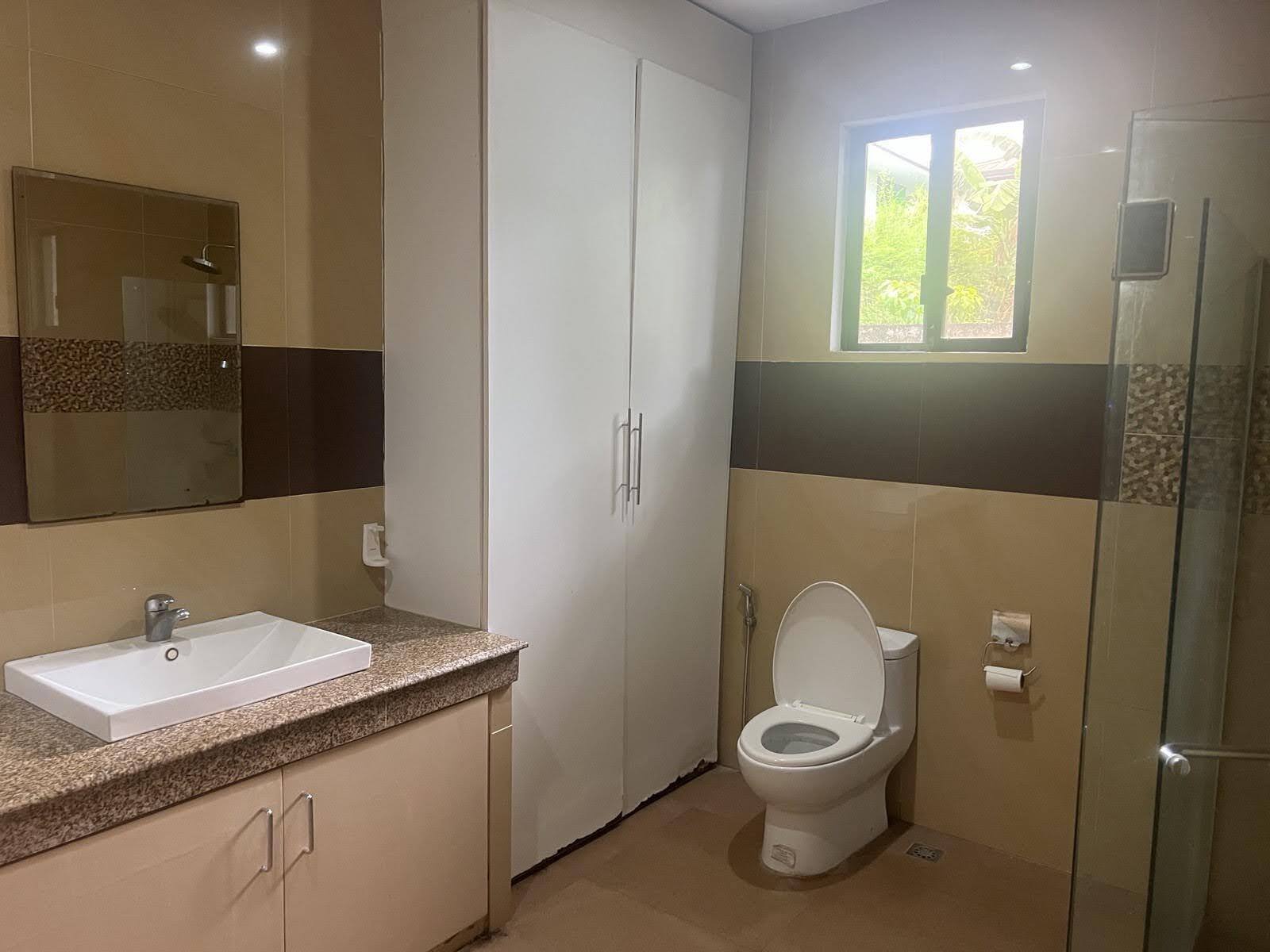 Modern 4-Bedroom House with Maid's Room in Ayala Southvale Sonera