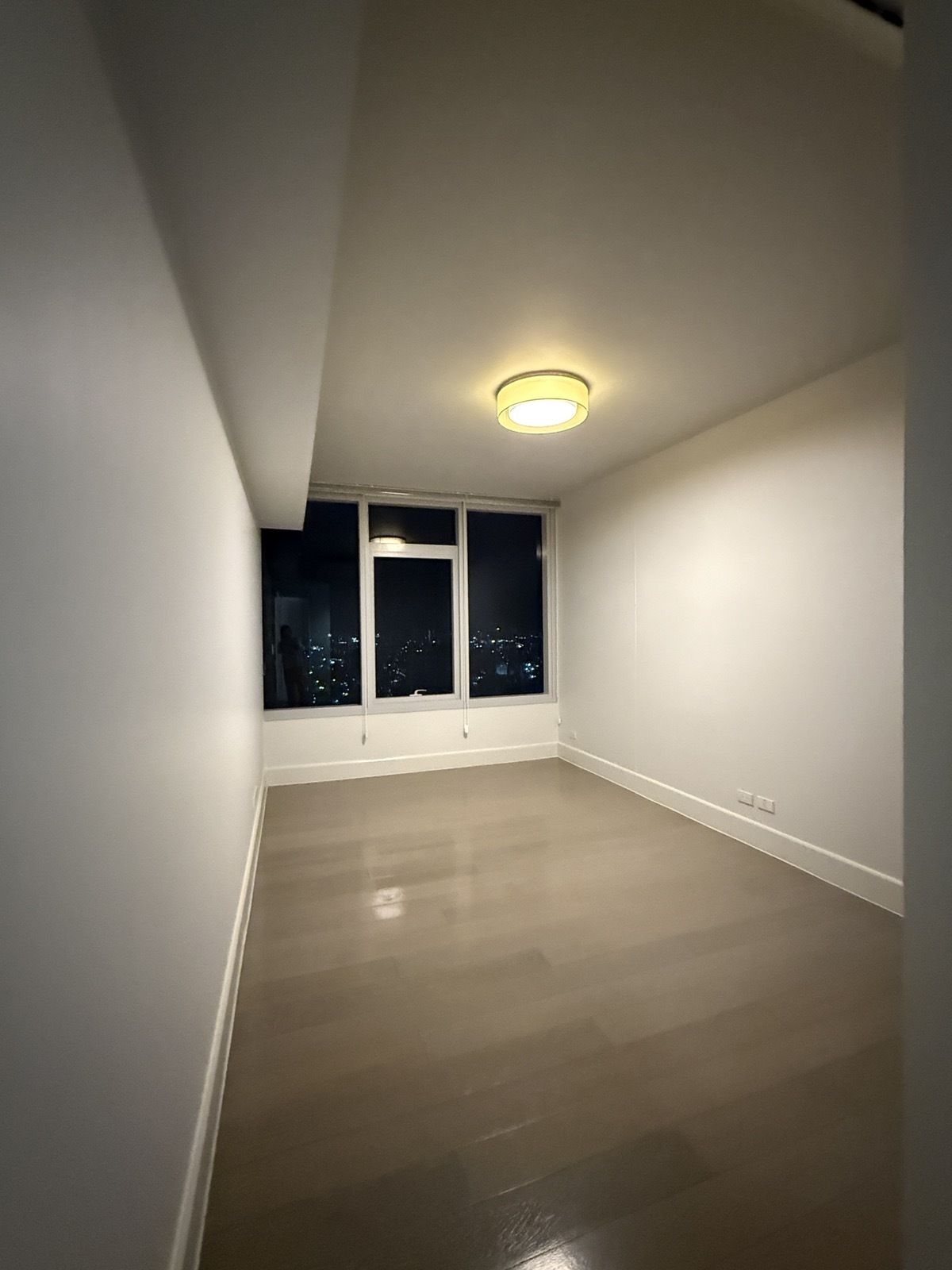 The Proscenium Rockwell Lincoln, Макати қаласындағы 2 жумектаны бар люкс пәтер
