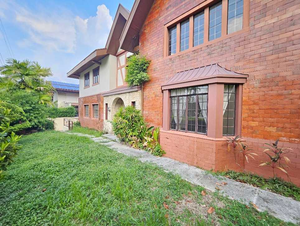 Spacious 4-Bedroom House in Ayala Alabang Village with Pool