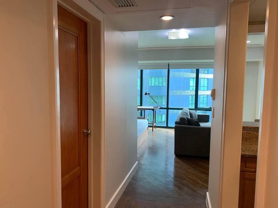 Толық жабдықталған студия Amorsolo Square, Rockwell Center Makati