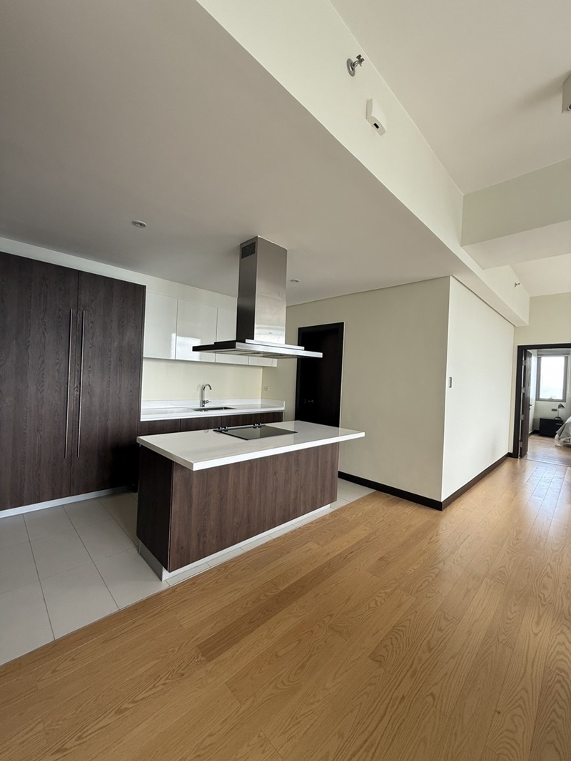 Luxurious 3-Bedroom Apartment at Westin Manila Sonata Place