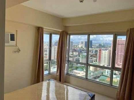 Spacious 2-Bathroom Apartment with City View