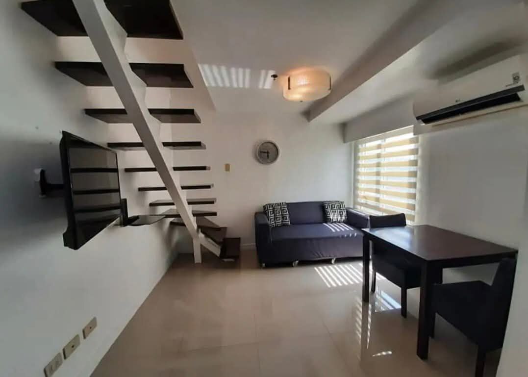 Fully Furnished 2-Bedroom Unit with Golf Course View in Forbeswood Parklane, BGC