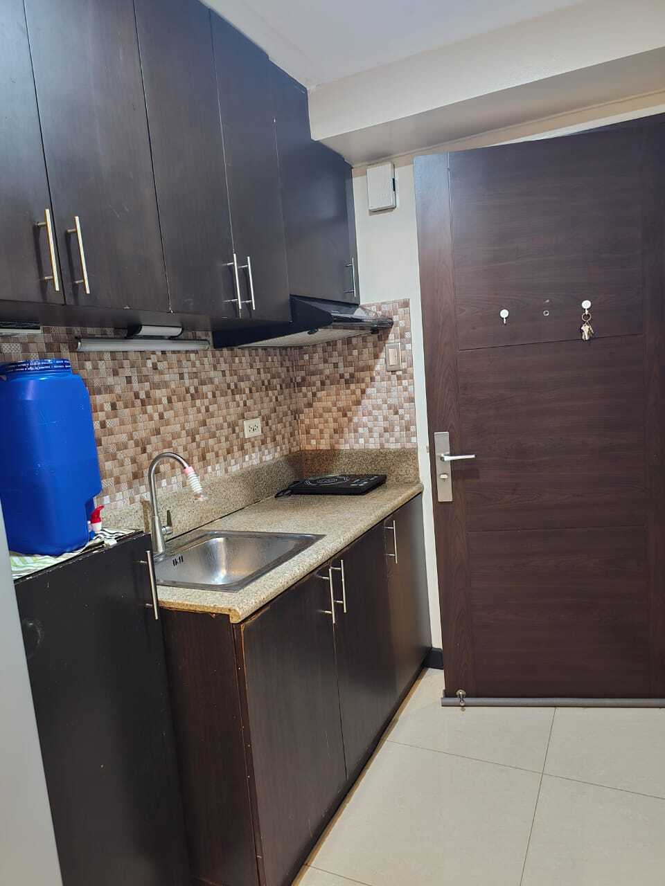 Жабдықталған студиялық пәтер, Axis Residences, Мандалуйонг қаласы