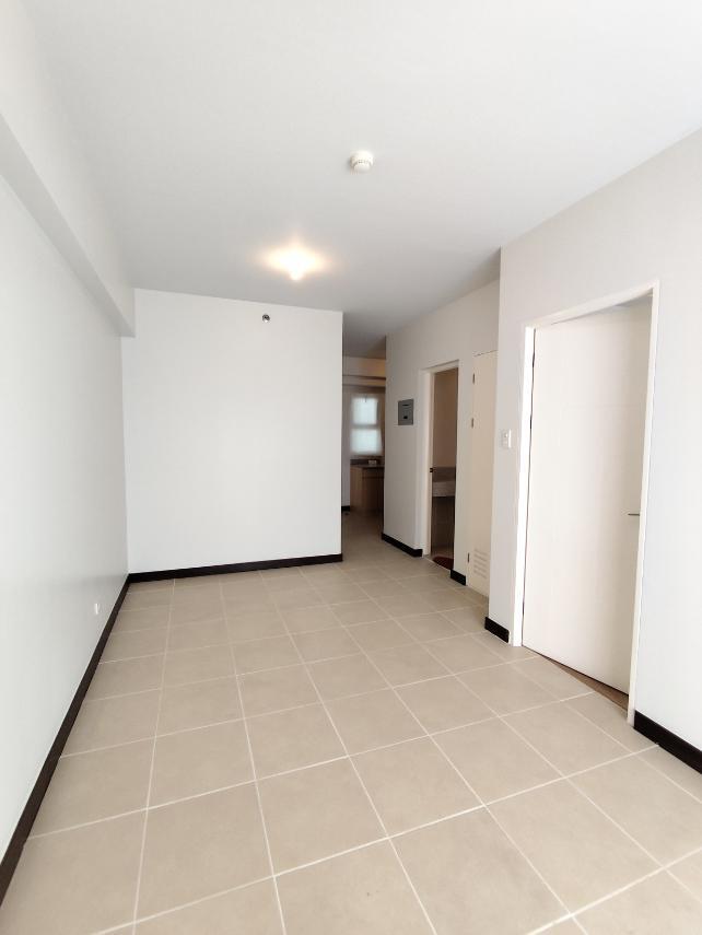 2 Bedroom DMCI Homes Apartment in Parañaque City