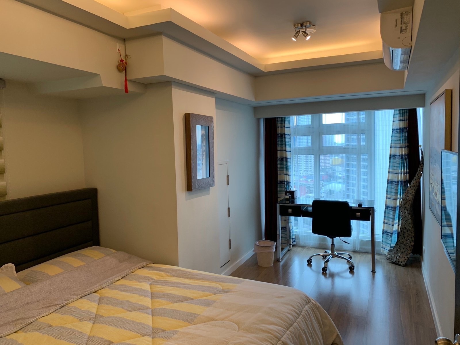 2 бөлмелі толық жабдықталған Escala Makati пәтері
