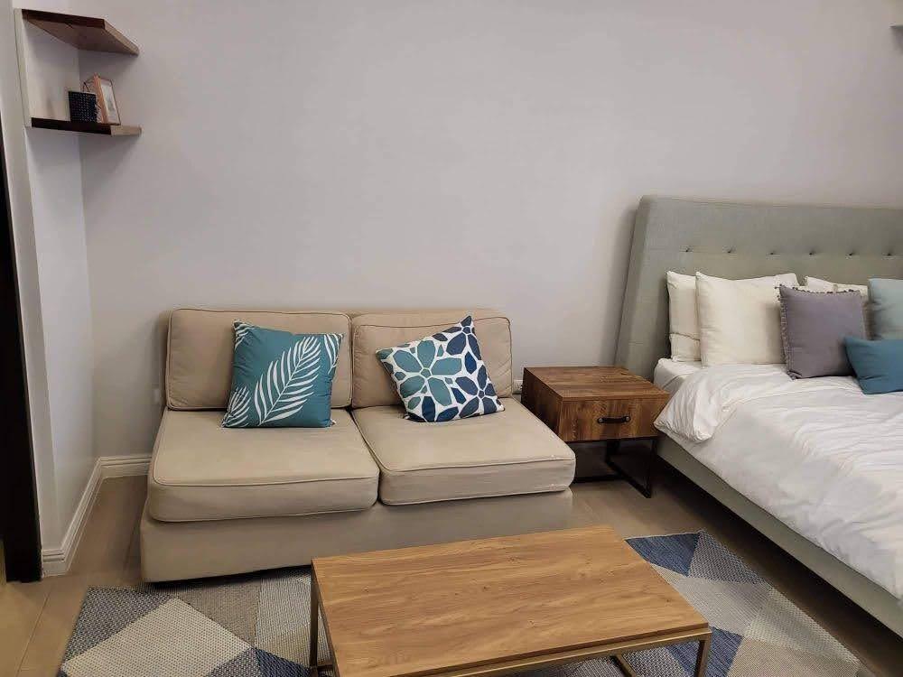 Salcedo Skysuites-тегі студиялық пәтер, Макати қаласы