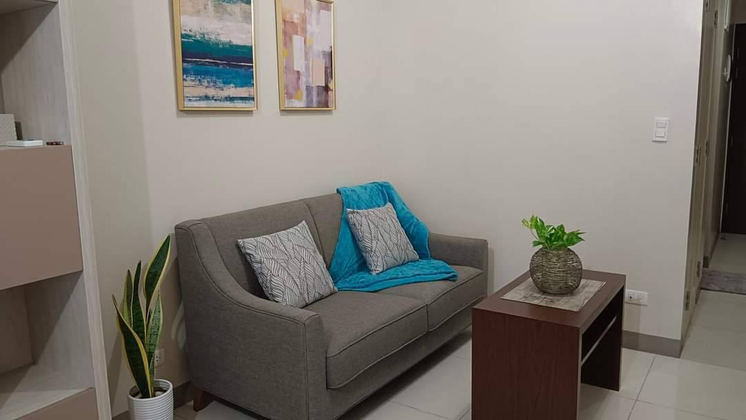 One Uptown - North Tower: Fully Furnished 1 Bedroom with Parking