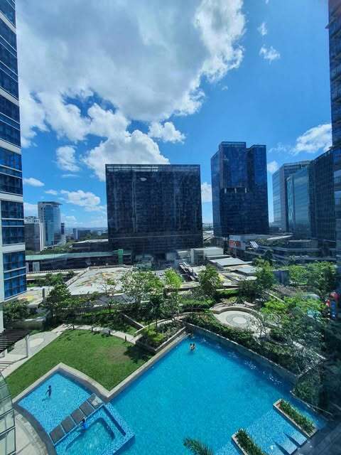 3-Bedroom Fully Furnished Unit at Uptown Parksuites, Taguig